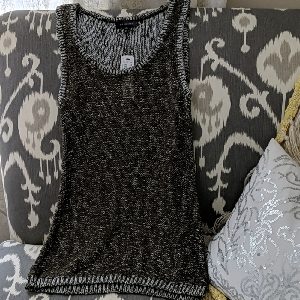 NWT shimmer sweater tank size xs